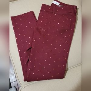 Women's 0 Old Navy burgundy polka dotted ankle pants